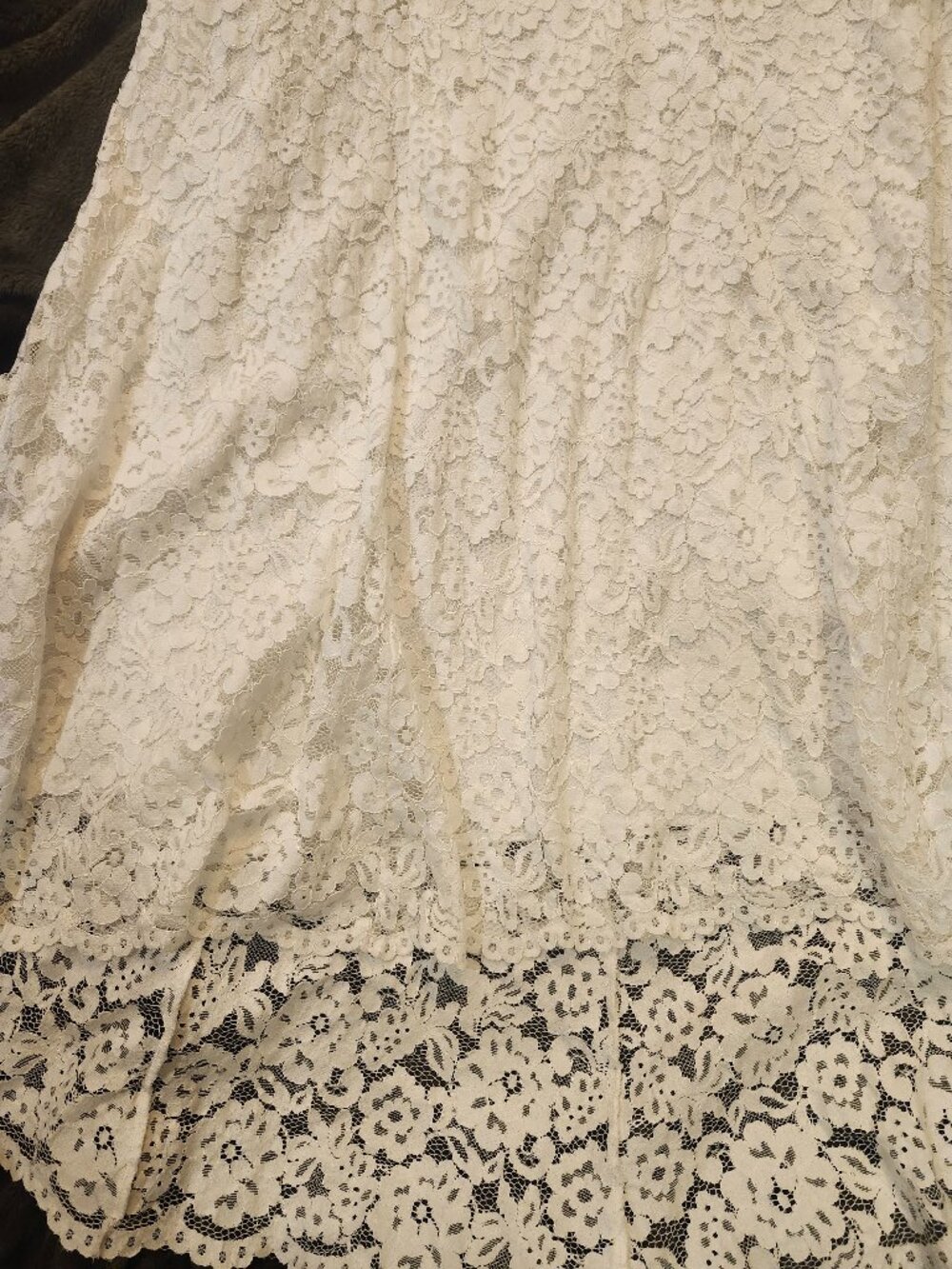 Boho lace maxi skirt. - Picture 3 of 6